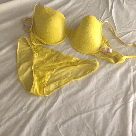 Victoria secret set - Picture 1 of 4